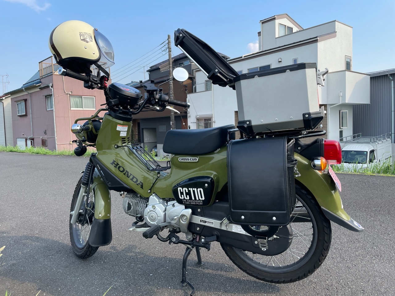 ランドセルをバイクのサイドバッグに改造してみた クロスカブで日本一周 外国人