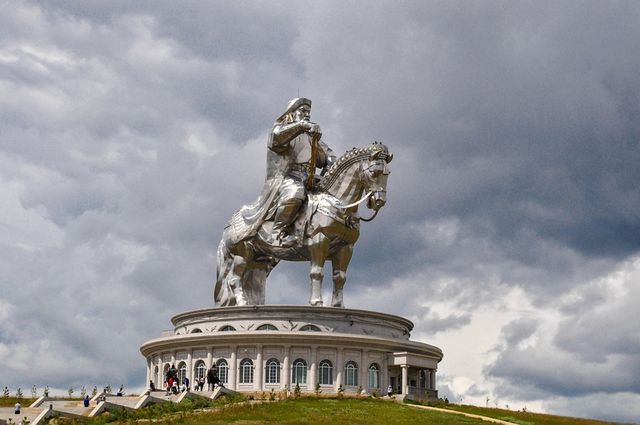 mongol-italy3