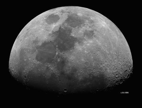 DSC_4520_lapl5_ap55754moon-std10_stitch-x-1v8x-bw-3k