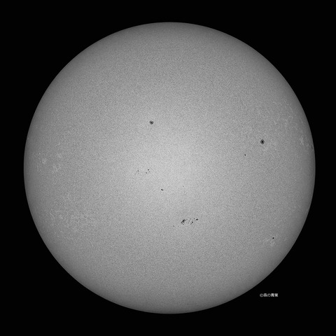 _DSC4693_lapl5_ap8266_conv80bw