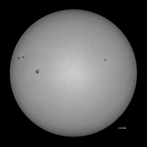 _DSC0227_v_lapl5_ap64486_conv25bw