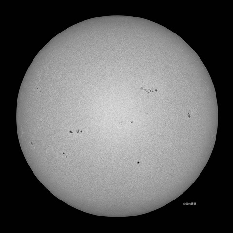 _DSC0827_v_lapl5_ap64400_conv40bw