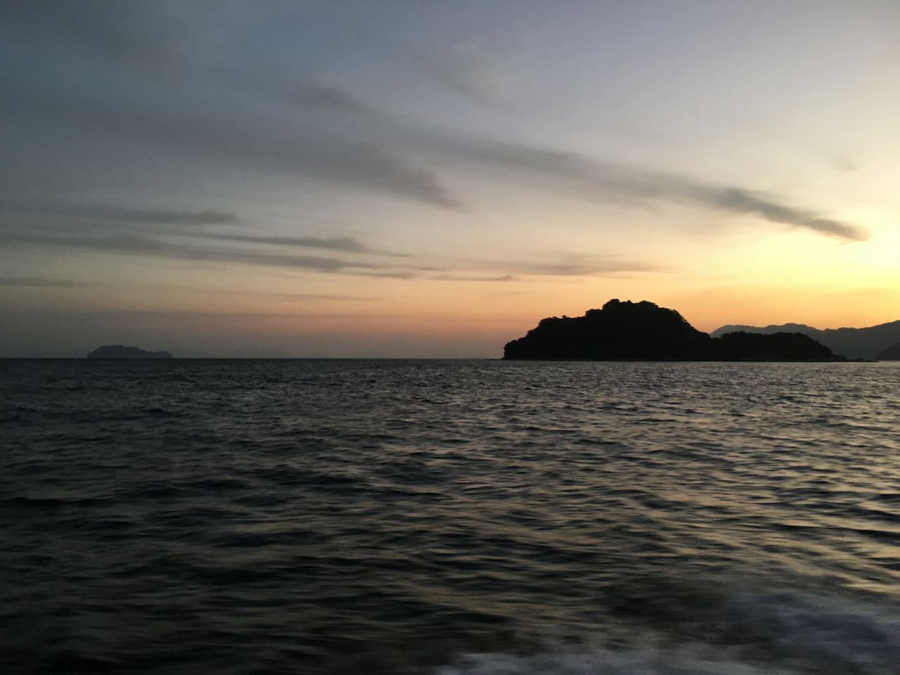 10月1日 日曜日 青物釣行 ひさびさの泳がせ 海風にふかれて 院長日記 10月1日 日曜日 青物釣行 ひさびさの泳がせ 海風にふかれて 院長日記