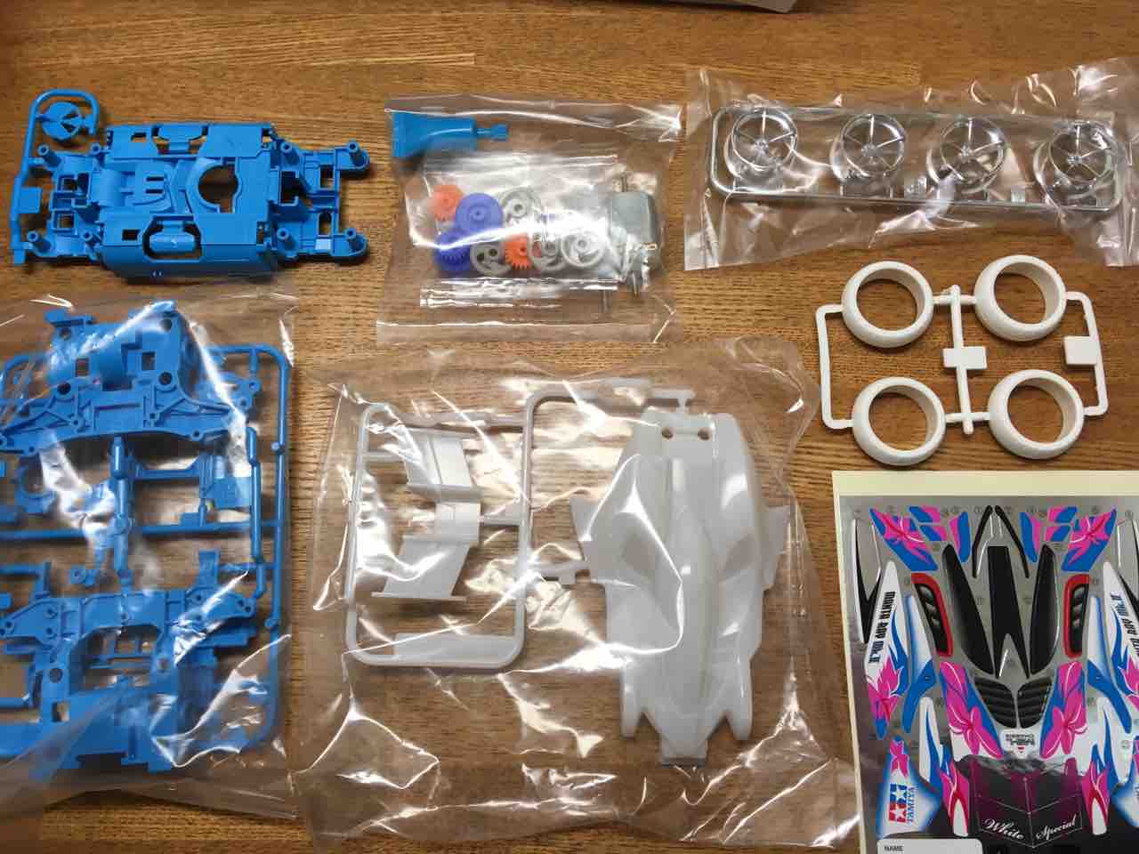 ミニ四駆マンタレイMk.Ⅱ ホワイトスペシャル MSシャーシ