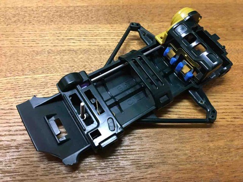 ミニ四駆ブログ タイプ5シャーシ シャーシ破損 : 子育て＆ミニ四駆の
