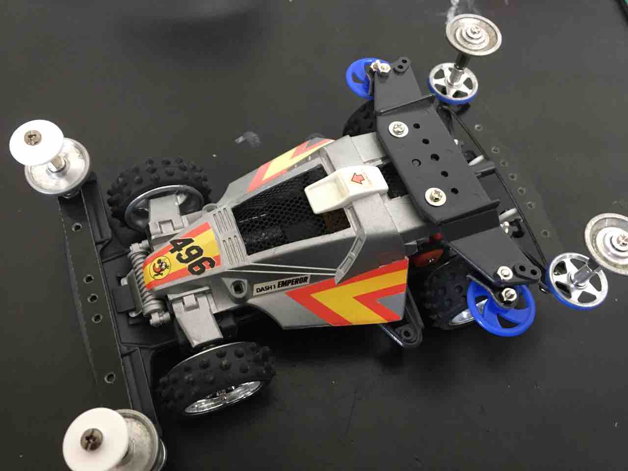 ミニ四駆ブログ タイプ4シャーシ 旧グレードアップパーツを使います