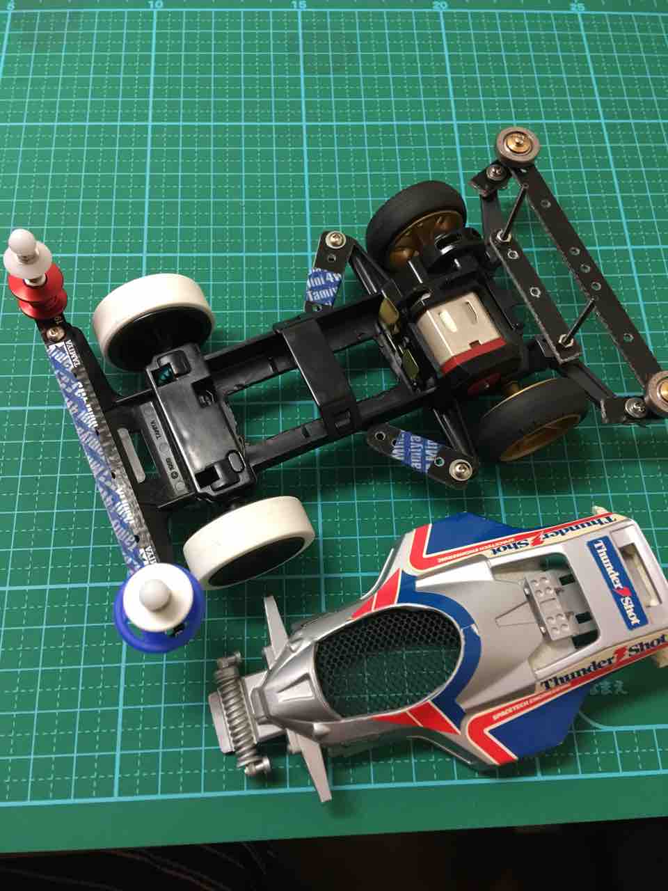 ミニ四駆エアロサンダーショットブラックスペシャルARシャーシ