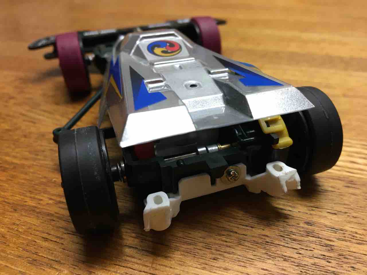 ミニ四駆ブログ タイプ5シャーシ最速改造リアステー設置 : 子育て