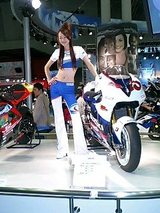 バイクのキャンギャル