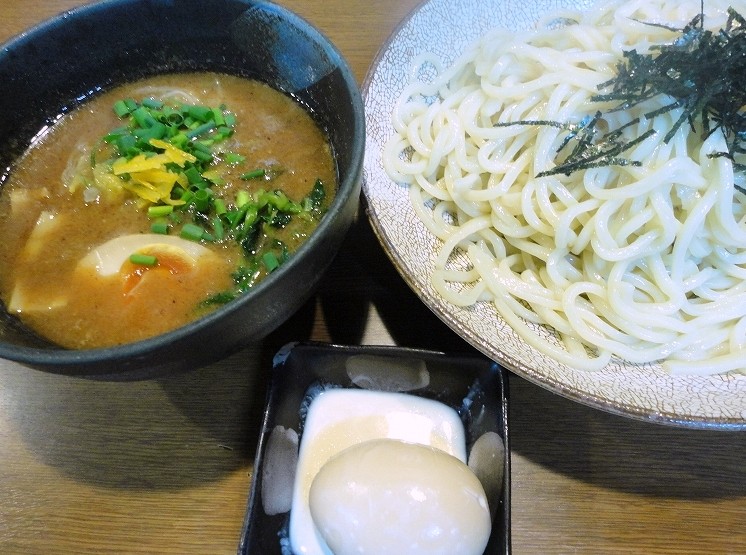 成田のラーメン 青山 たぬきパラダイス