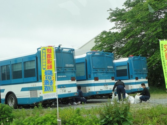 警察車両