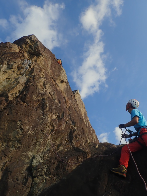 四国クライミング Trip② ～徳島・日和佐の岩場～ : 山のにほひ、磯の