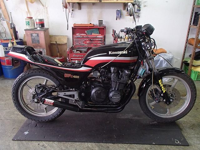 Z400GP レストア開始!! : モリヤスBUILD & ENGINEERING PartⅡ Z400GP レストア開始!! : モリヤスBUILD & ENGINEERING PartⅡ