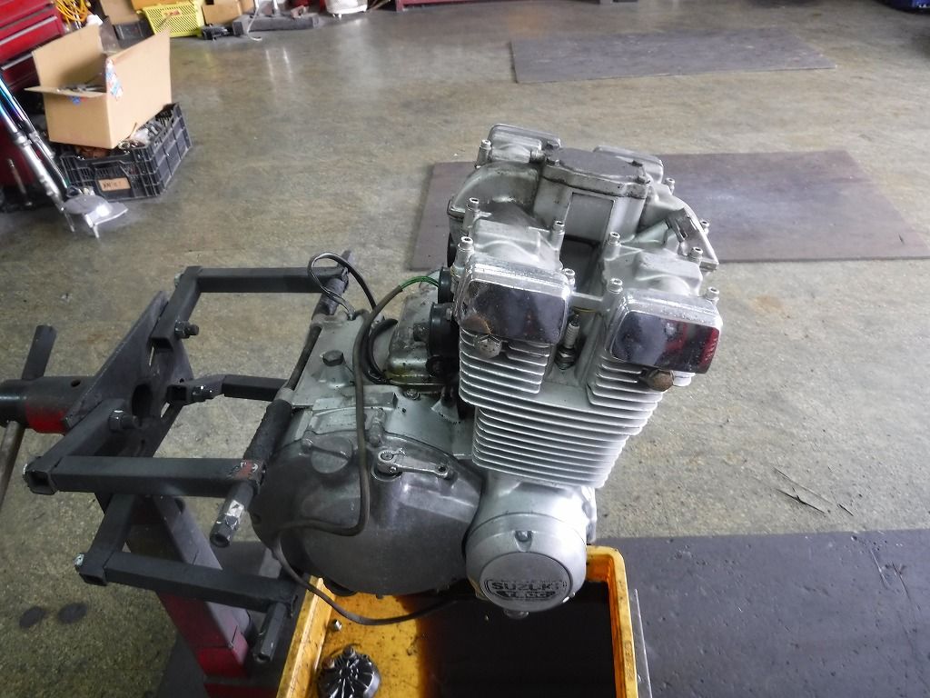 GSX400F 腰上オーバーホール : モリヤスBUILD & ENGINEERING PartⅡ