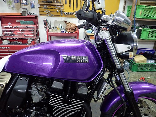 新品 ヤマハ XJ400D 純正タイプ タンク エンブレム　シルバー　クローム ヤマハ タンクエンブレム 2枚セット シルバー 検/ XJ400 XJ400D
