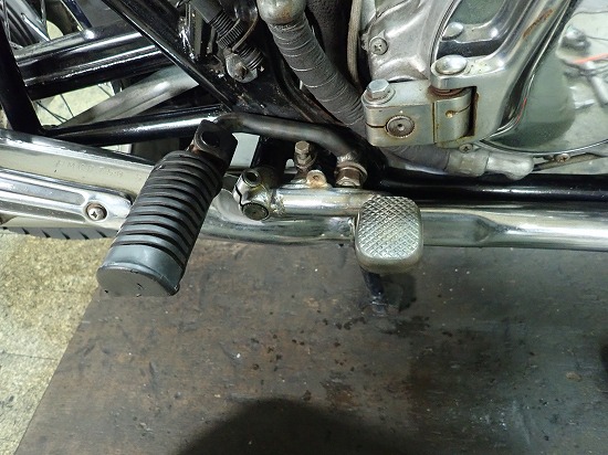 CB750four　ブレーキペダル CB750Fourのリアブレーキが効きすぎる件 | 素人ガレージ