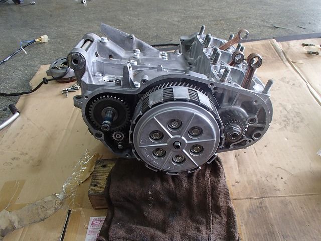 GT380 エンジン組み立て : モリヤスBUILD & ENGINEERING PartⅡ GT380 エンジン組み立て : モリヤスBUILD & ENGINEERING PartⅡ