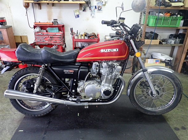 ☆旧車☆ 逆輸入　1977年式 【スズキ　GS750】 ！ほぼノーマル車両！ ◇エンジン実働◇ 国内未登録 ☆旧車☆ 逆輸入 1977年式 【スズキ GS750】 ！ほぼノーマル車両