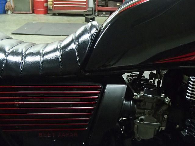 こんな加工しちゃいました!!(XJ400にZ400FXガソリンタンク こんな加工しちゃいました!!(XJ400にZ400FXガソリンタンク