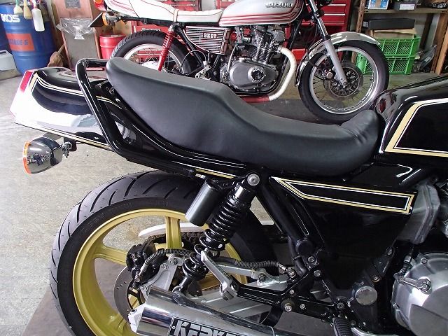 ゼファー400マークII ゼファー400 マーク2 FRPタンクカバー ゼファー