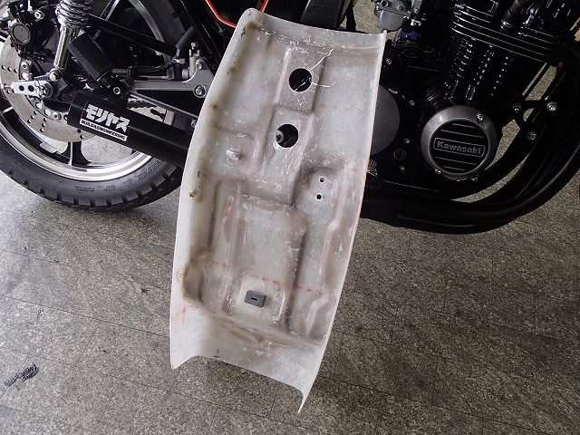 Z750FX-Ⅱシートベース製作 : モリヤスBUILD&ENGINEERING Z750FX-Ⅱシートベース製作 : モリヤスBUILD&ENGINEERING