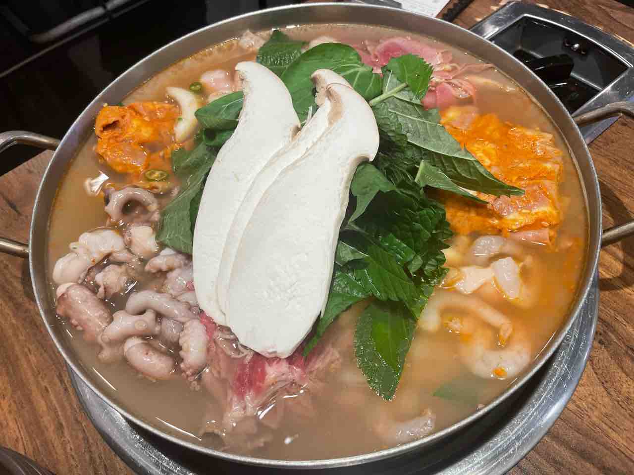 汝矣島 ヨイド で釜山名物コプチャン鍋をいただく めちゃくちゃ美味しかった 徒然日記 ーソウル生活 ふたたびー 汝矣島 ヨイド で釜山名物コプチャン鍋をいただく めちゃくちゃ美味しかった 徒然日記 ーソウル生活 ふたたびー