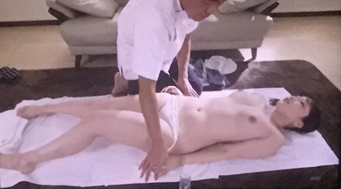 EFE38F45-C944-459E-87CE-182989D49AB1