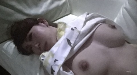 3B417734-743D-4281-8DF5-BA58C6B8B3A4