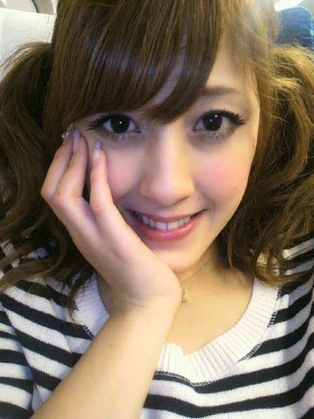 夏焼雅さんの顎隠しテクニックを堪能できるスレ : ハロプロ×LIFE