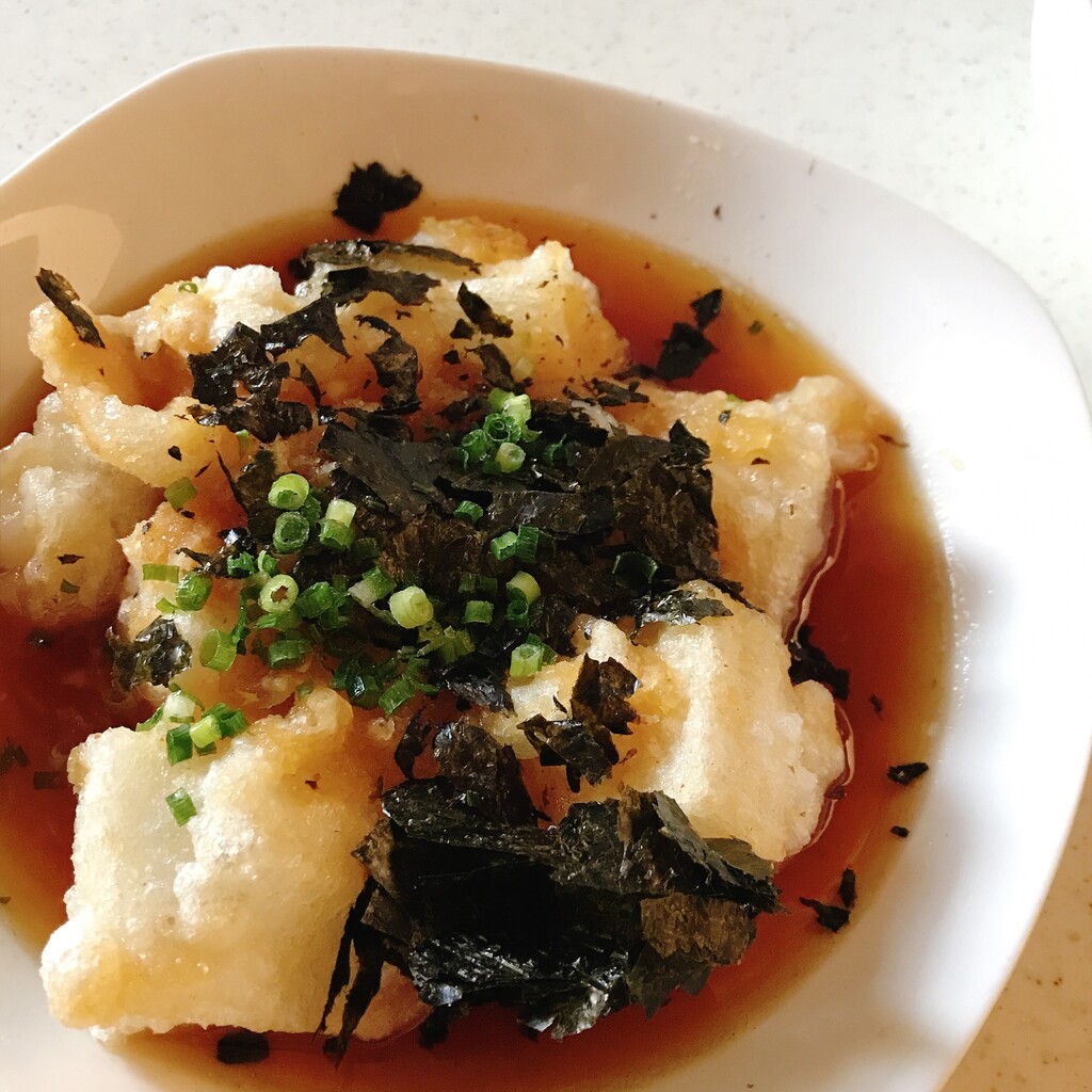 料理作ってると催すの私だけ?と、赤の翼ハートつくりました。 : moroのハンドメイド