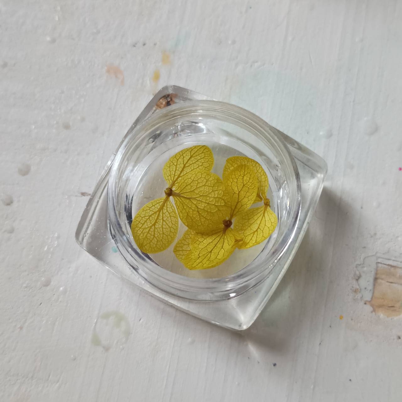 マウスがしんだー。と、紫陽花レジンつくりました。 : moroの