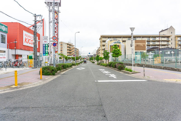 四条畷駅西口-2106061