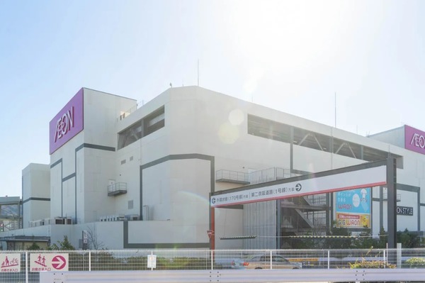 イオンモール四條畷 斜め