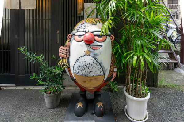 食堂まばたき-2108261