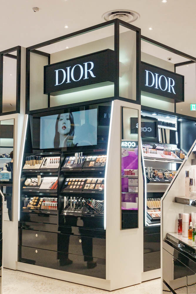 イオンモール四條畷につくってたコスメショップ「カラースタジオ」が