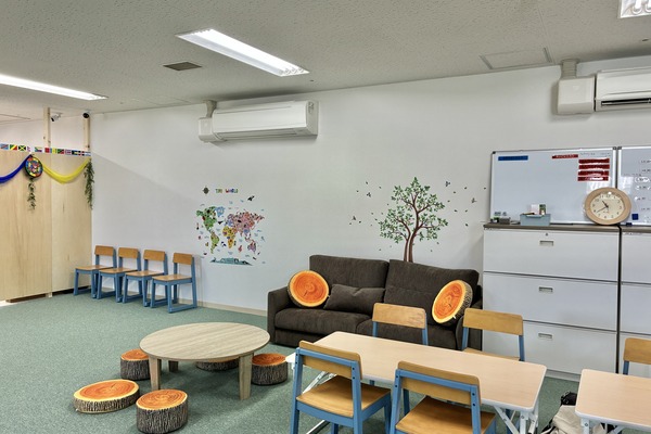 住道駅 ねんりんkids 内観
