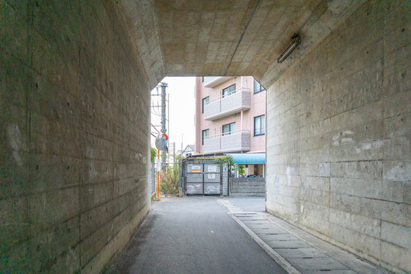 線路上道路-2111167