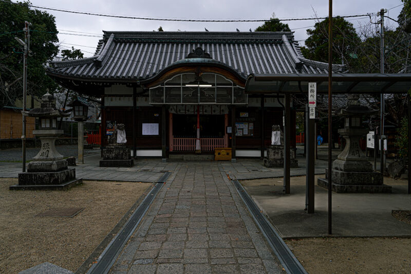 高槻つーしん1つの神社でめっちゃお参りできるってコスパすごい。富田町にある三輪神社【たかつき神社めぐり】