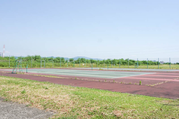 三島江地区河川敷公園-2022060217