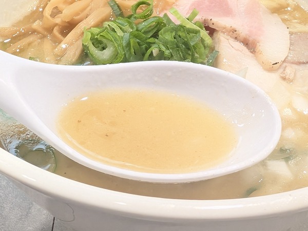 PXL_20250506_024304047