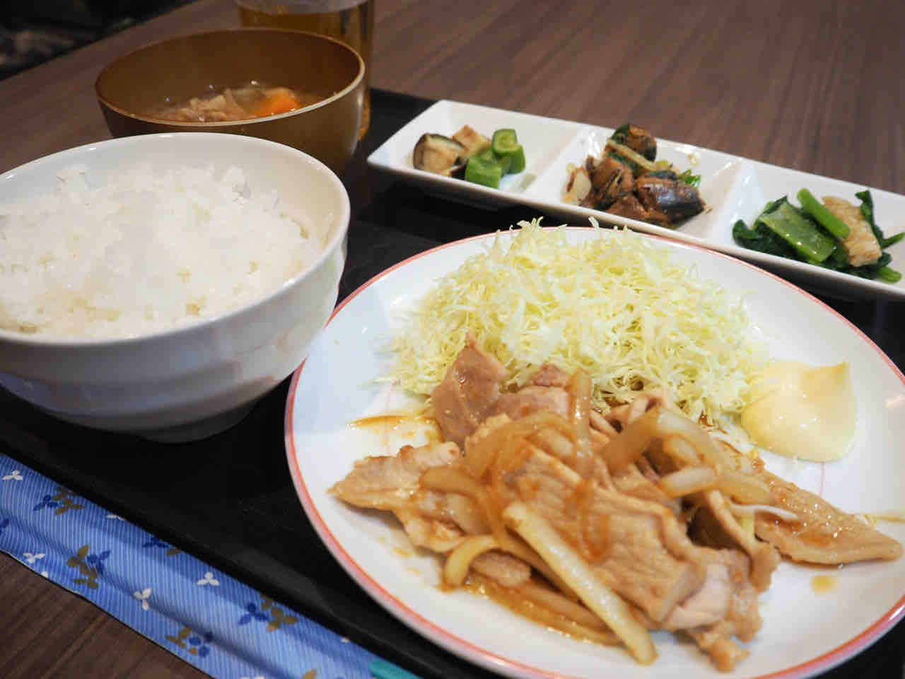 生姜焼き定食 生姜の香りが食欲をそそる
