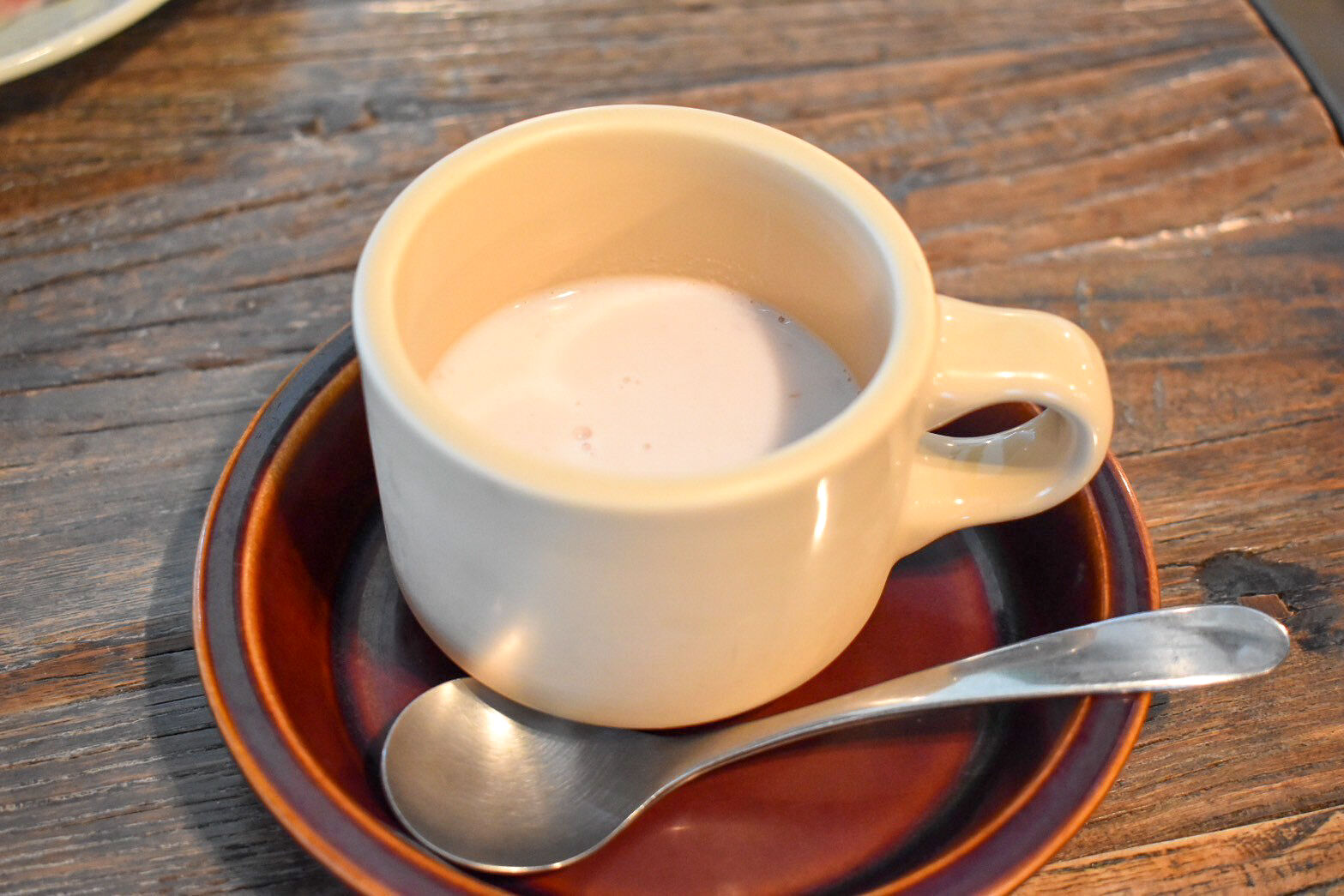 TONDAMACHI CAFE」の『とうもろこしと自家製ボロネーゼの