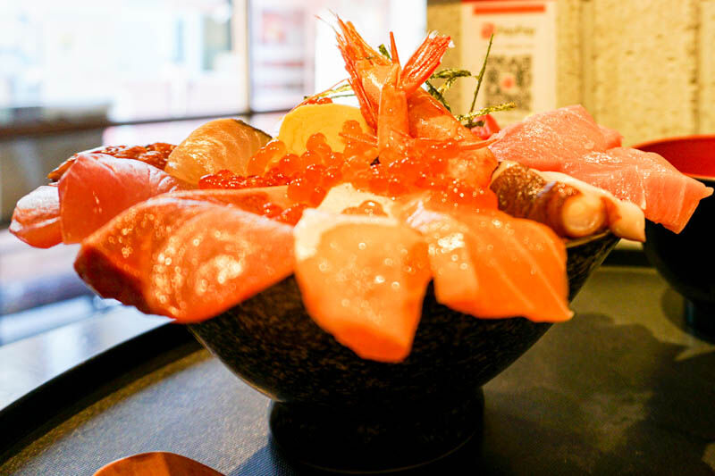 居酒屋 希saku の 特選 海鮮丼ランチ 高槻市芥川町 たかつーグルメ 高槻つーしん