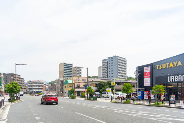 TSUTAYA-2307074