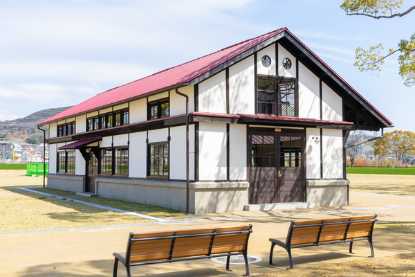 安満遺跡公園-21032442