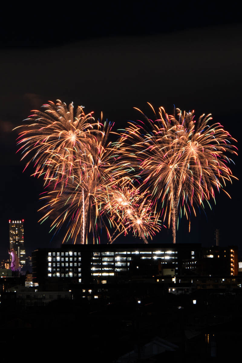 さっきあがってた万博の花火2023【たかつーフォト】 : 高槻つーしん