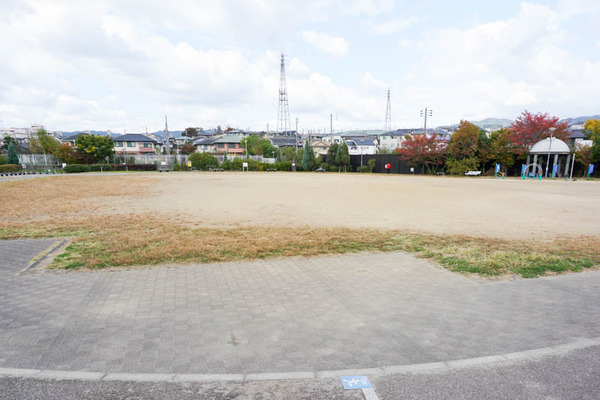 古曽部防災公園-2021110548