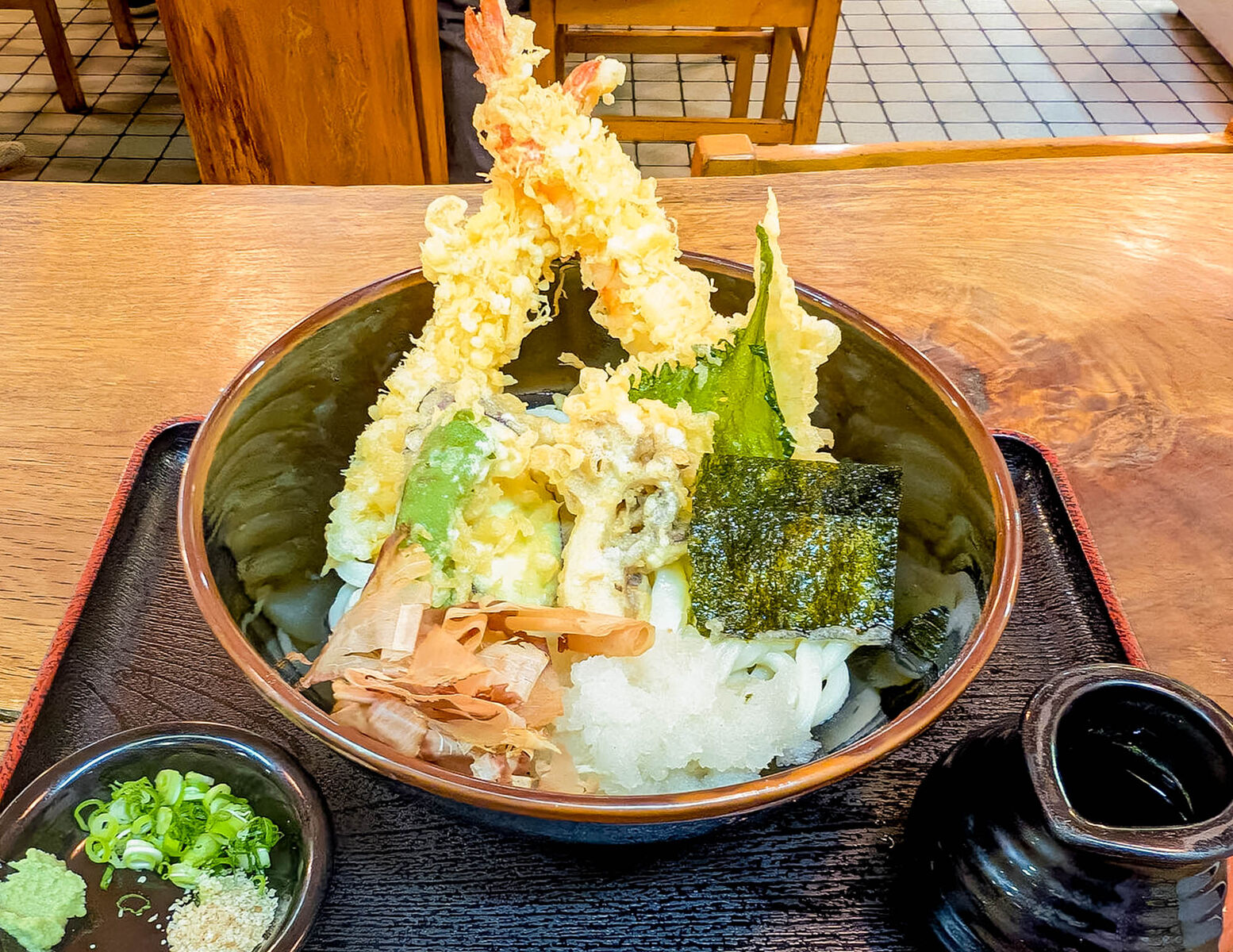 手打 吉兆」の『天おろしぶっかけうどん』（グリーンプラザ3号館）【た