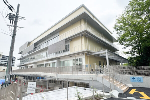 島本町役場の開庁時間と電話受付時間が変わるみたい。5月1日〜