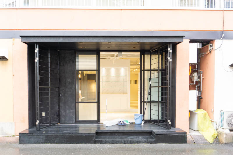 北園町のカフェpikeがあったところでなにかつくってる Pikeは隣に移転 高槻つーしん